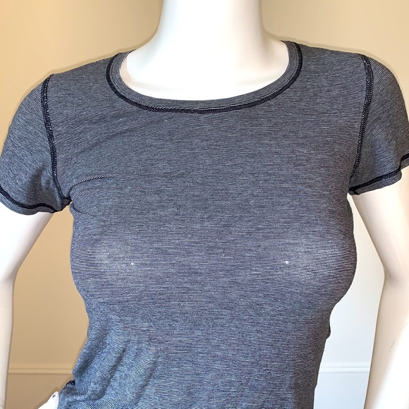 Lululemon shirt - Picture 2 of 4